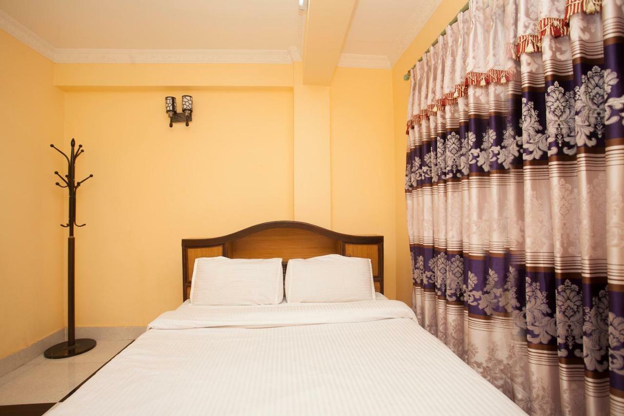 Spot On 397 Hotel Triveni Guest House Kathmandu Exterior photo